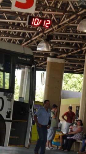 Emurpe instala relógio digital na Rodoviária