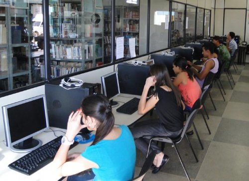 Acessa SP oferece minicursos e outros serviços à população