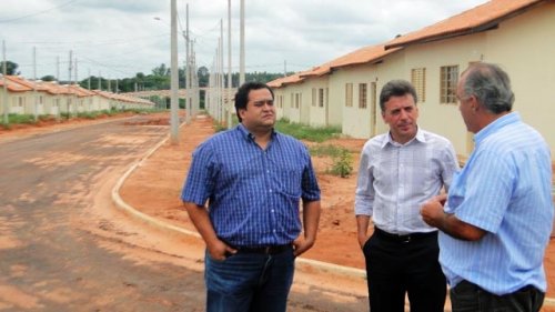 Residencial: Prefeito visita conjunto ‘Gualter Monteiro’