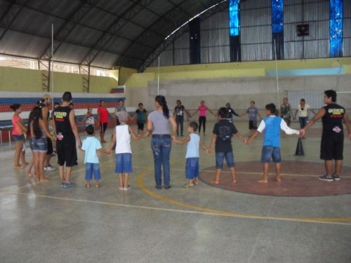 Cras promove evento recreativo entre mães e filhos
