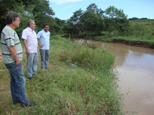 Vereador  Tiquinho defende estrada e ponte  no Boa Vista