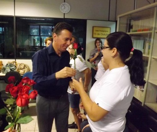 Prefeito Célio de Oliveira homenageia mulheres do Paço Municipal