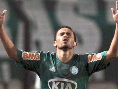 Embalado pela torcida, Palmeiras bate Libertad e avança às oitavas da Taça Libertadores