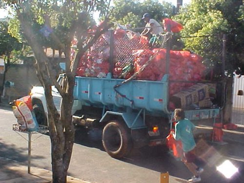 Corpe precisa de trabalhadores para a coleta seletiva