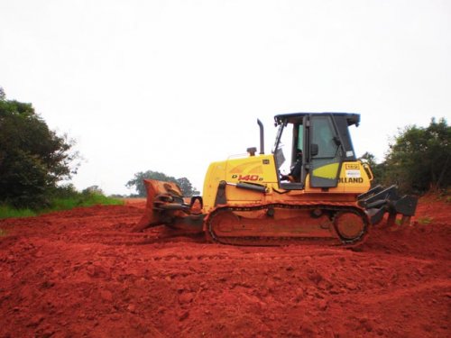 Projeto Melhor Caminho: Prefeitura recupera estrada do Colégio Agrícola