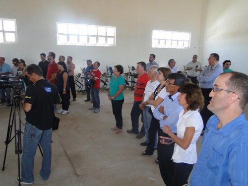Centro de Inclusão Produtiva alavanca setor calçadista em Penápolis