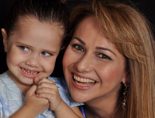 DIA DAS MÃES: Amor de mãe e filha é ressaltado pela convivência afetiva