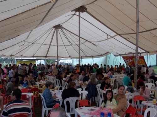 Almoço e leilão marcam domingo solidário em Penápolis