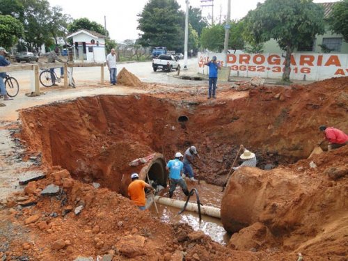 Prefeitura reconstrói galeria danificada pelas chuvas
