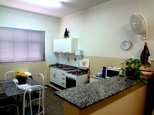 Pronto Socorro recebe reforma de cozinha e cadeiras