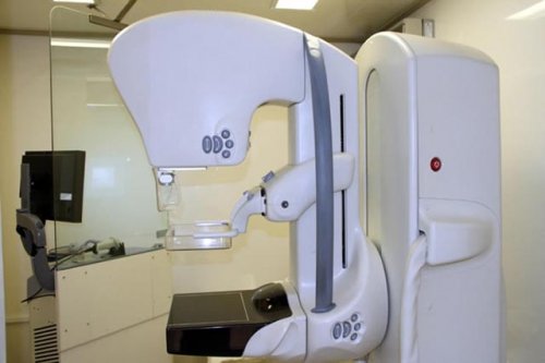 Unidade móvel do Hospital do Câncer de Barretos já fez mais de 2 mil mamografias em Penápolis