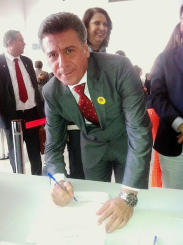 Célio assina convênio e garante nova Creche Escola de R$ 1,5 milhão