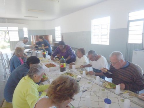 Moradores do Núcleo de Idosos recebem atividades especiais