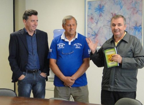 CULTURA: História de time de futebol amador de Penápolis vira livro