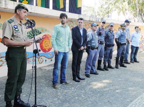 7 de setembro: Comemoração leva público penapolense à praça