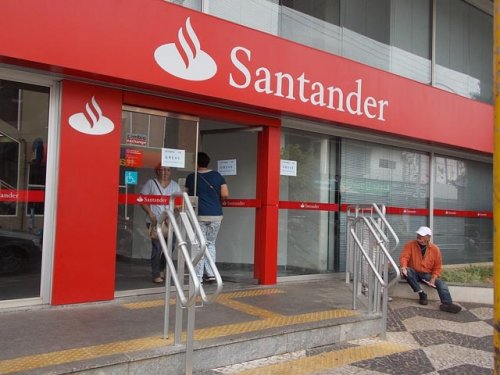 Algumas agências voltam a funcionar e greve perde força