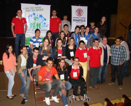 Rotaract Club de Penápolis promoveu o “III Painel de Profissões”