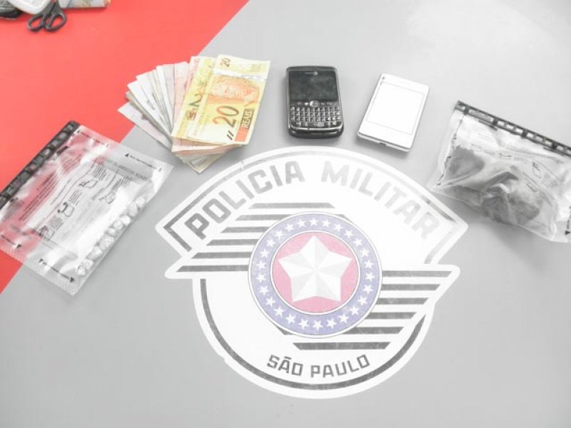 Dupla é presa por tráfico no Jd. Tóquio
