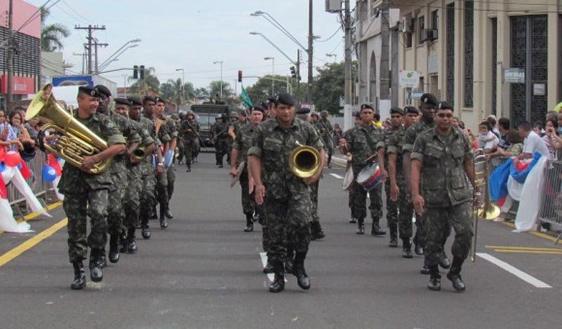 Programação de aniversário continua no final de semana com shows e dança