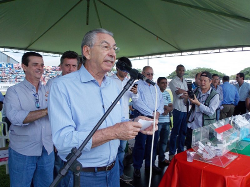 Secretário Silvio Torres fala sobre as casas da CDHU