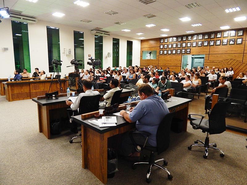 Avape: Audiência pública promovida pela Câmara define propostas de apoio para contratados