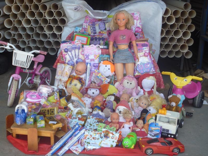 Teletusa recebe doação de brinquedos para o ‘Natal Solidário’
