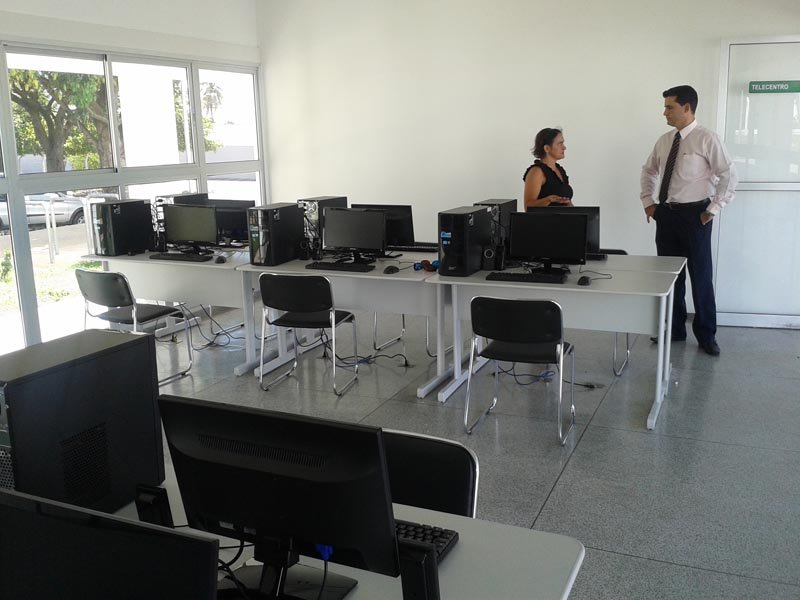 Vereador Dr. Rodolfo acompanha funcionamento do CEU
