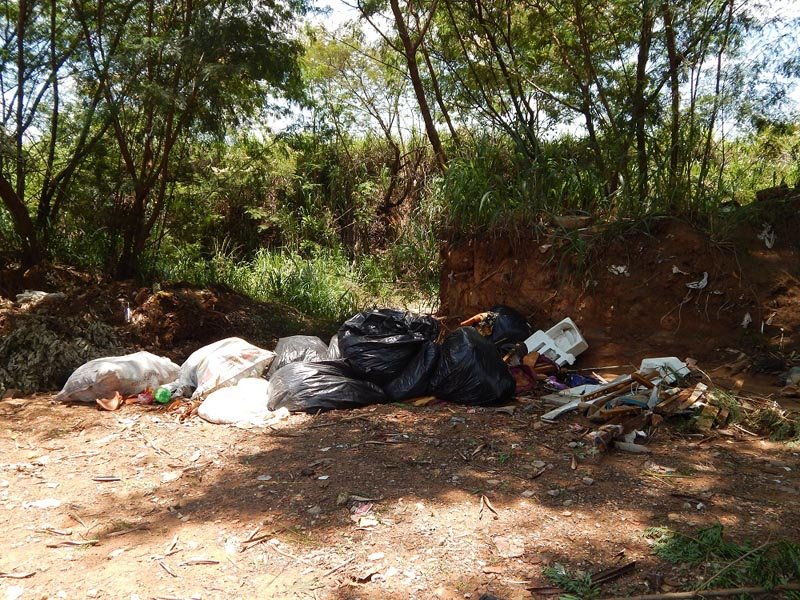Tiquinho cobra criação de Ecoponto para região do bairro Cidade Jardim