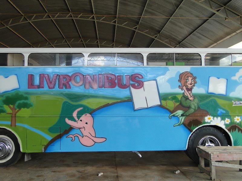 Livrônibus retorna em março com mais Estações de Leitura