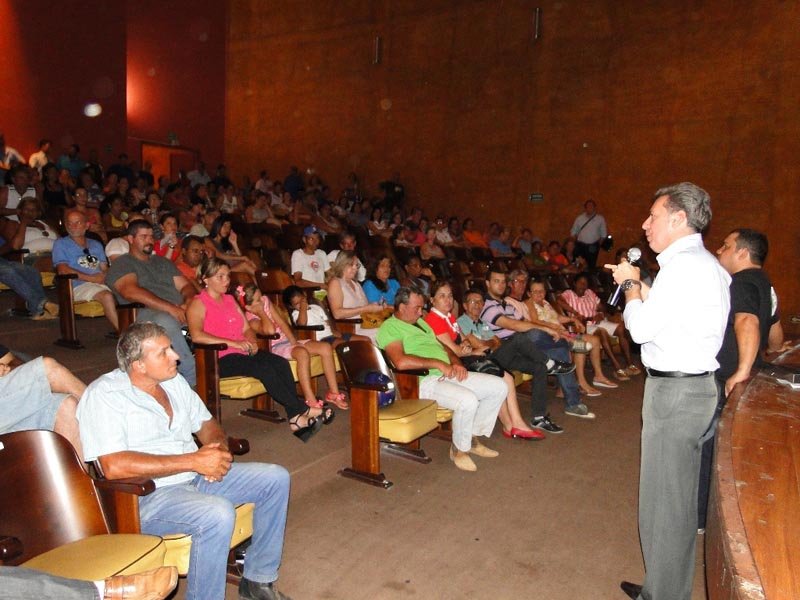 Prefeitura concede repasse inflacionário e mantém vale alimentação aos servidores