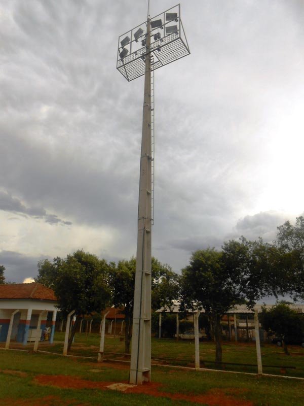 Campo do Jardim Eldorado ganha iluminação