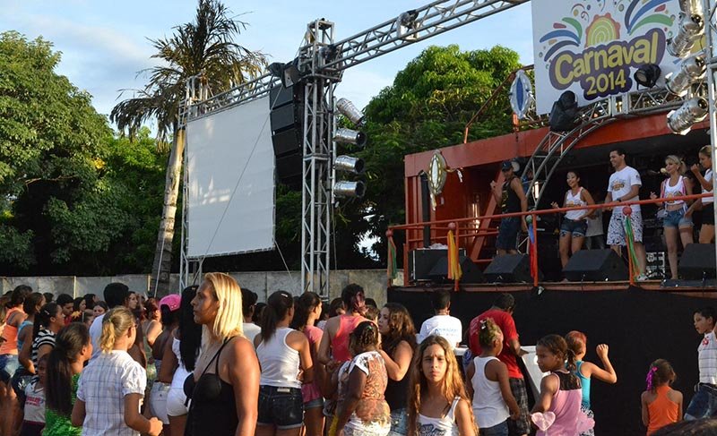 Carnaval Popular atraiu grande público ao Parque Maria Chica