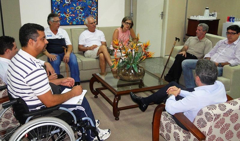 Prefeito recebe membros da Adefipe