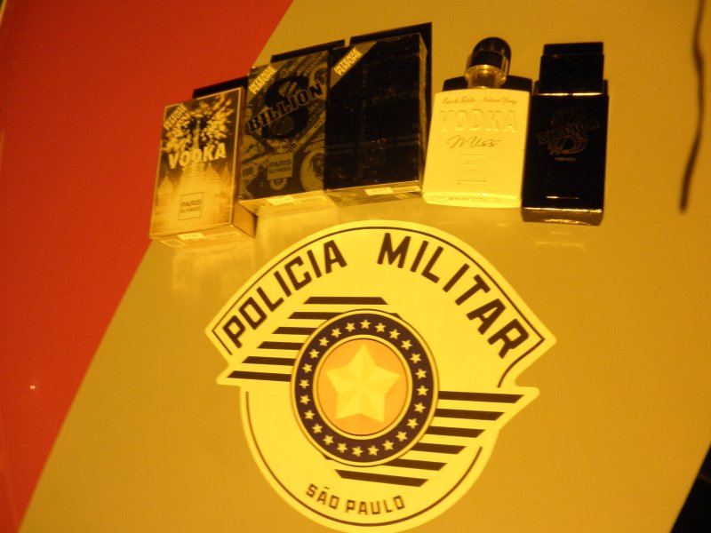 PM prende acusado de furtar perfumaria