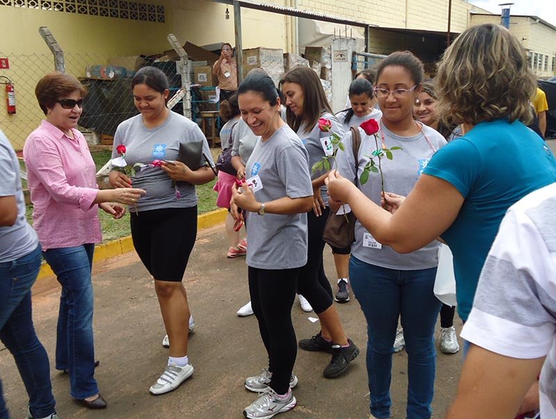 Dia da Mulher: Helena Berto visita empresas e comércio de Alto Alegre