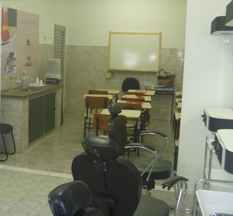 Hoje tem inauguração do projeto Escola da Beleza