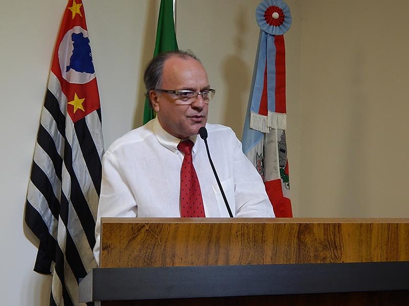 Telefonia celular: Vereador Zeca Monteiro reclama de atendimento