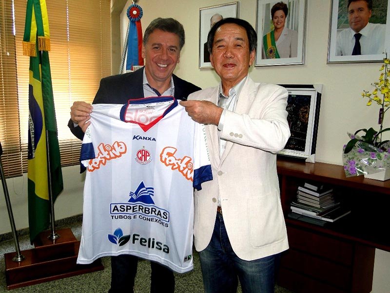 Prefeito recebe presidente mundial da Midori para negociar parceria