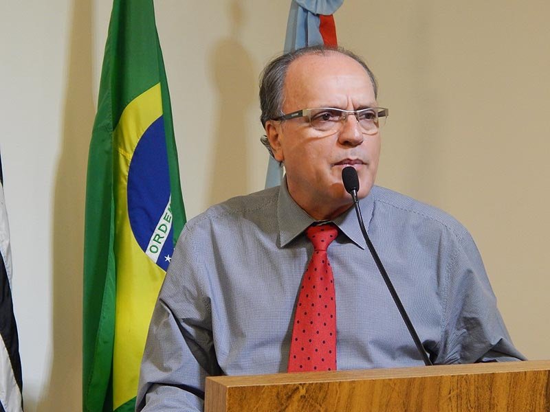 Zeca Monteiro pede implantação de ambulatório para doenças raras