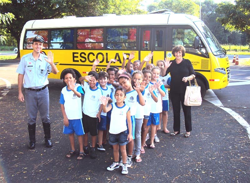 Região: Policiamento Rodoviário recebe alunos de escola municipal de Araçatuba