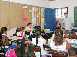 Alunos da Emef Joana Helena têm palestras com profissionais