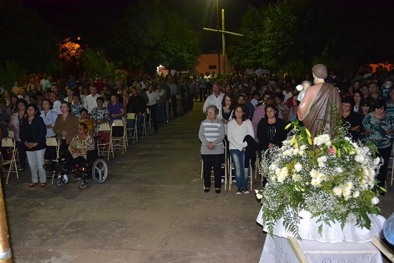 Fiéis se reúnem em tradicional missa de São José Operário