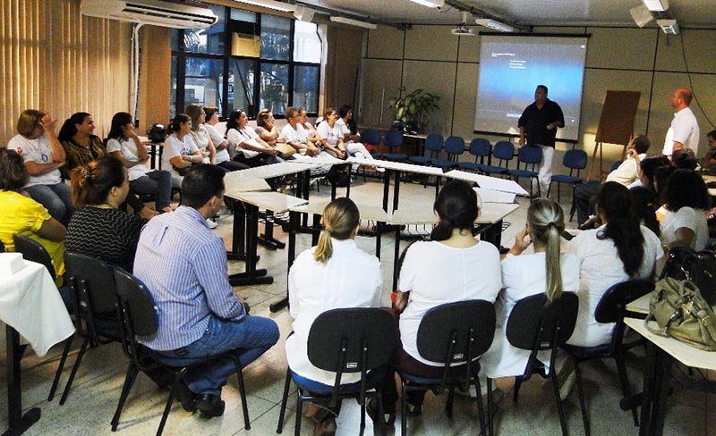 Secretaria de Saúde homenageia profissionais pelo Dia Internacional da Enfermagem