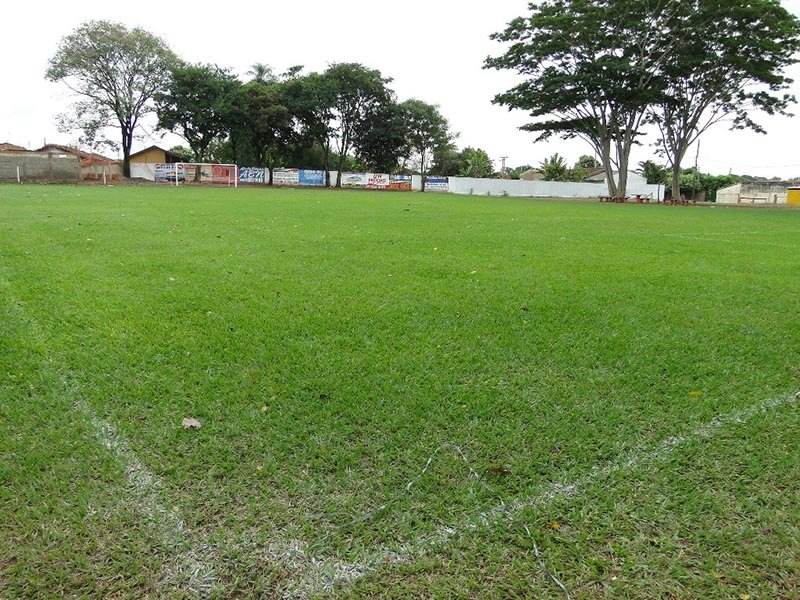 Especial Convênios: Iluminação e alambrado para o campo do bairro Santa Terezinha