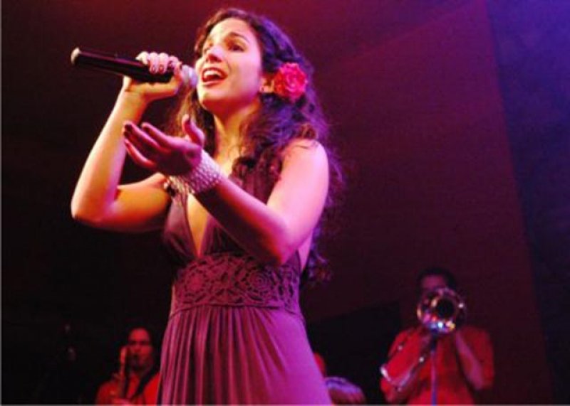Cultura convida para show de Verônica Ferriani no sábado