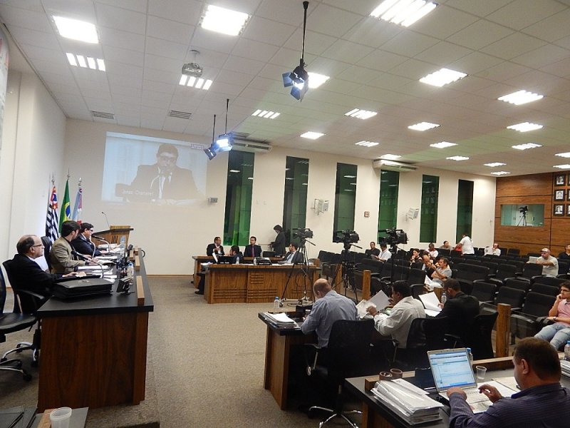 ‘Fila Zero’: Câmara Municipal aprova projeto para pessoas com câncer