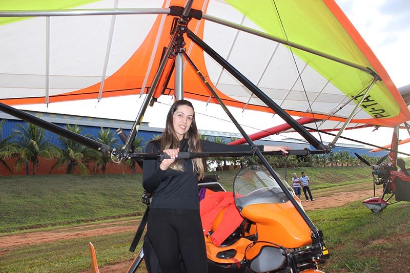 Pilotos de trikes encantam no céu da região