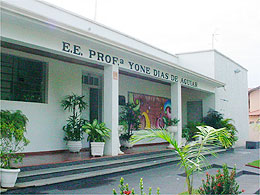 E.E. Profª Yone Dias de Aguiar completa hoje 42 anos
