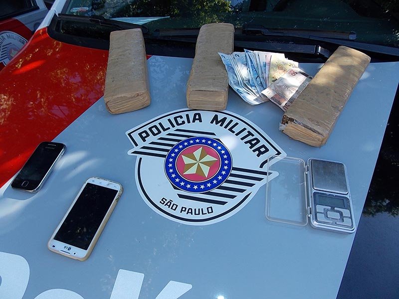 Polícias Militar e Civil prendem acusados de tráfico