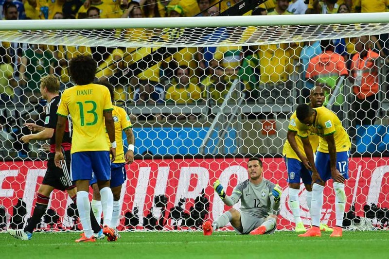 Alemanha passeia em campo e chega a final da Copa: 7 a 1